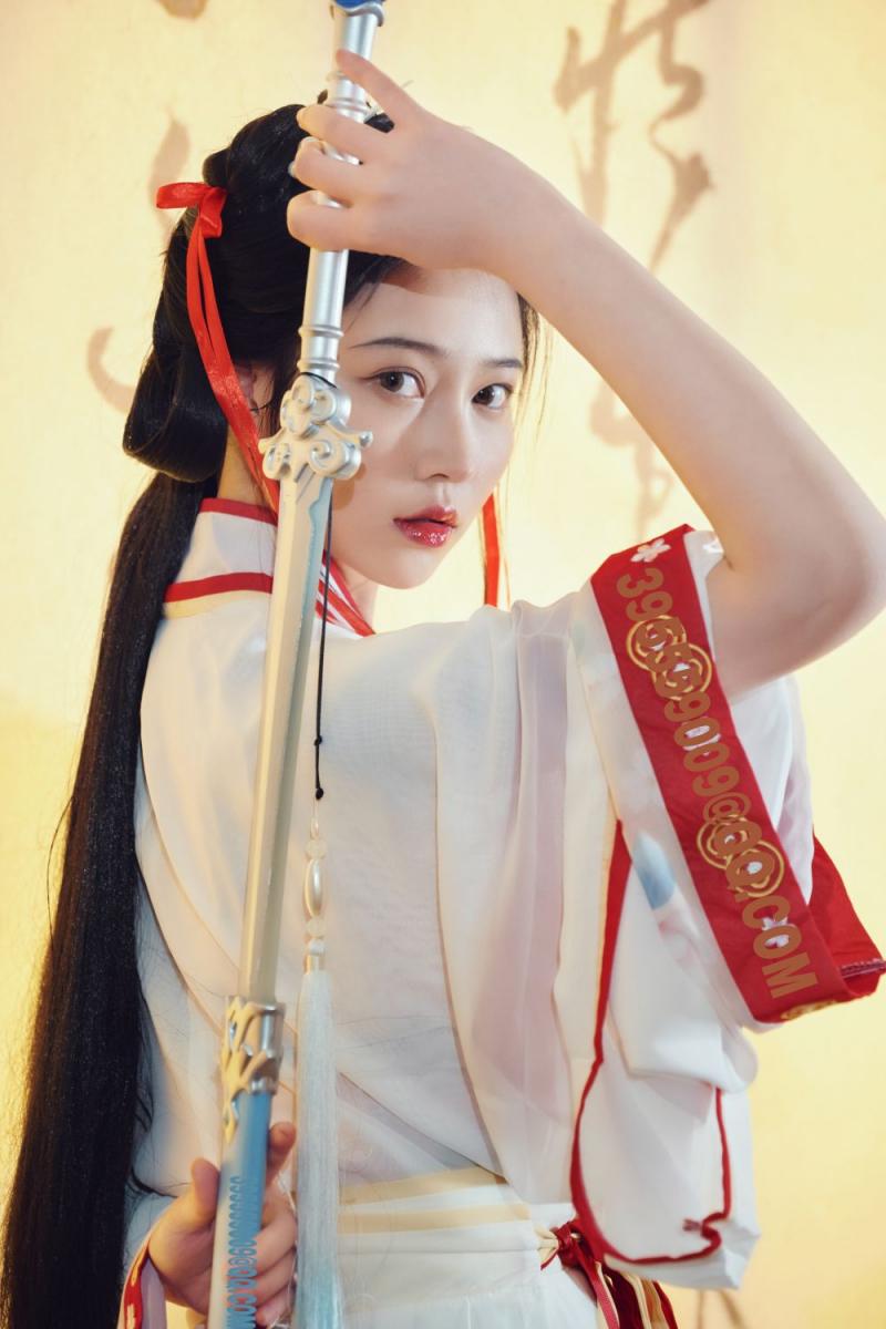 绝美古风美女奶子也是十分完美