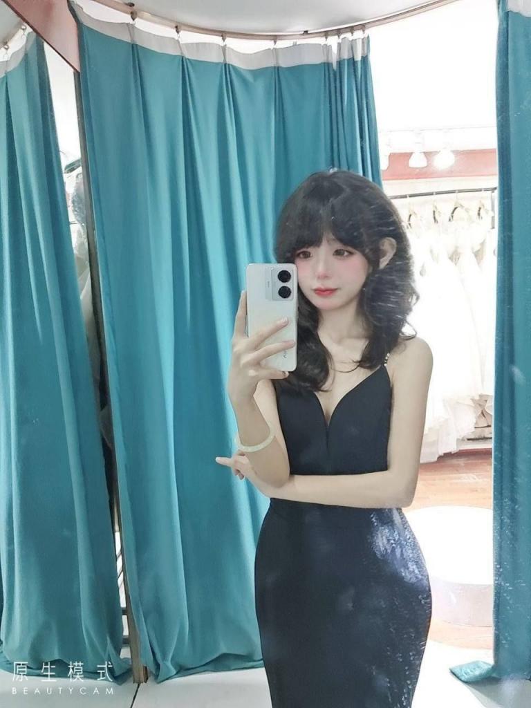 网红：斜眼龙王私拍