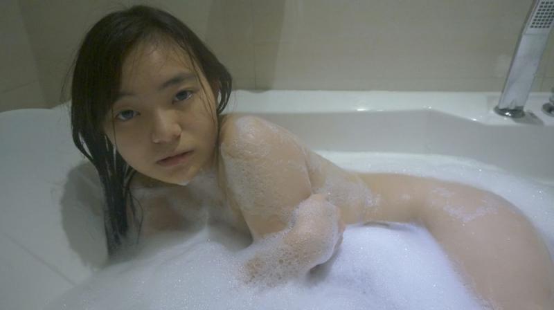 白色内裤妹子纯到极致