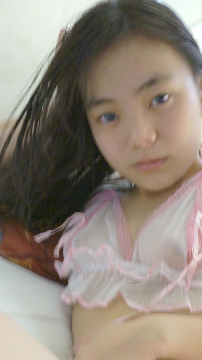 白色内裤妹子纯到极致