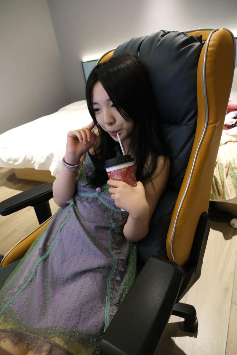 酒店里的良家小妹子