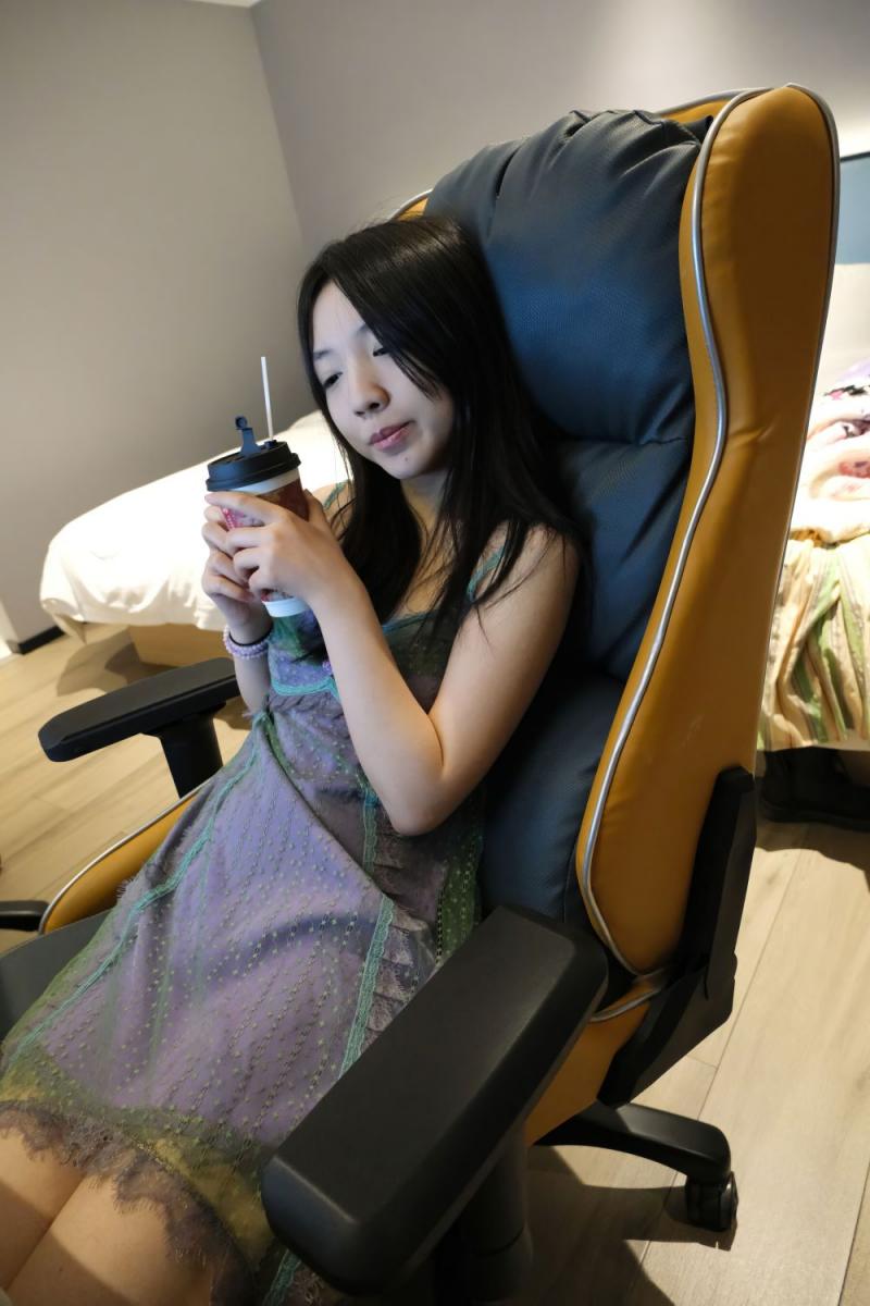 酒店里的良家小妹子