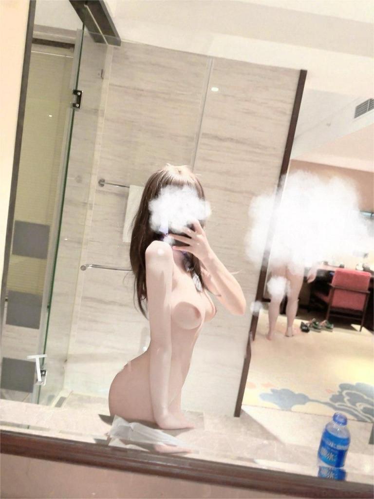 反差大学生和小母狗