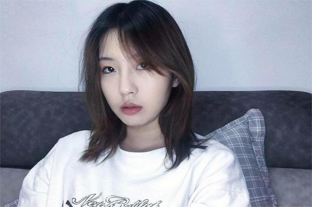 反差大学生和小母狗