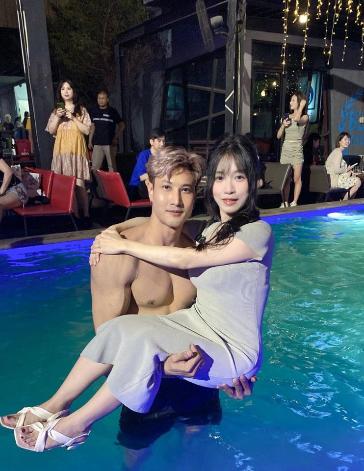 你们爱看的大胸美女