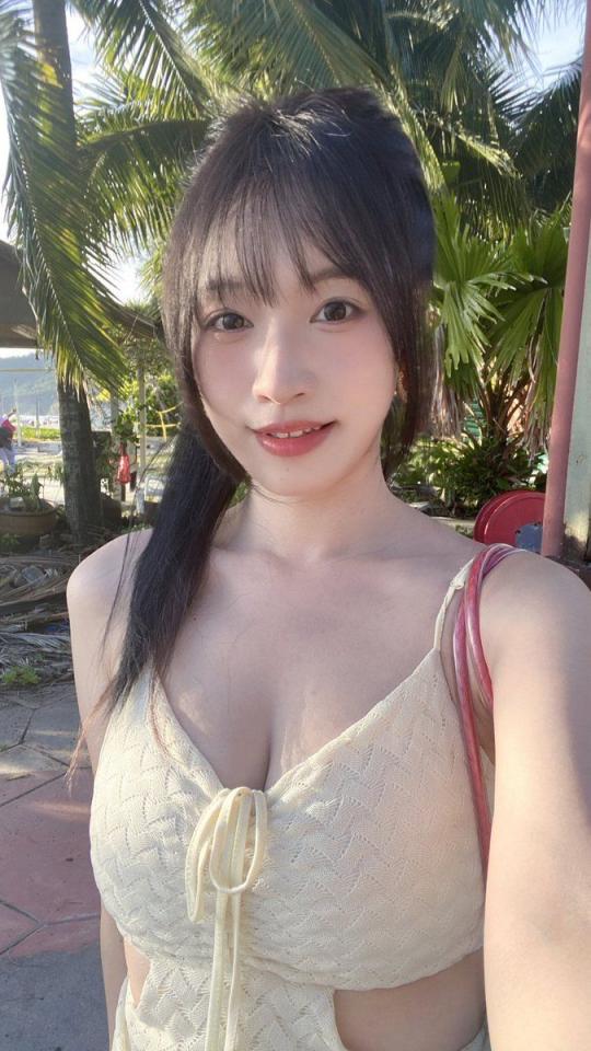 你们爱看的大胸美女