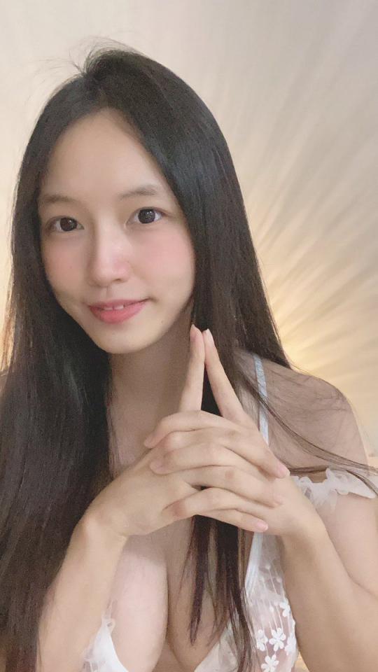 你们爱看的大胸美女