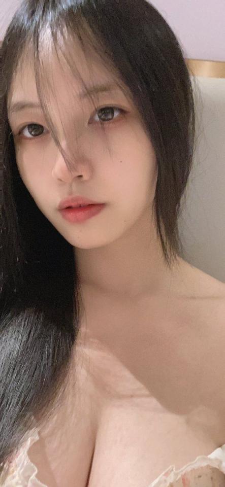 你们爱看的大胸美女