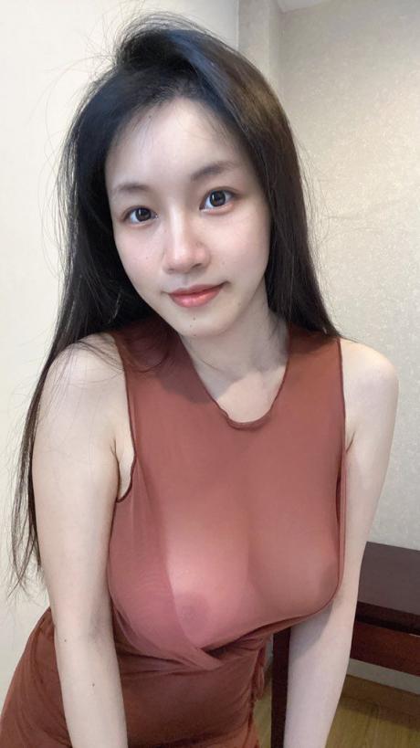 你们爱看的大胸美女