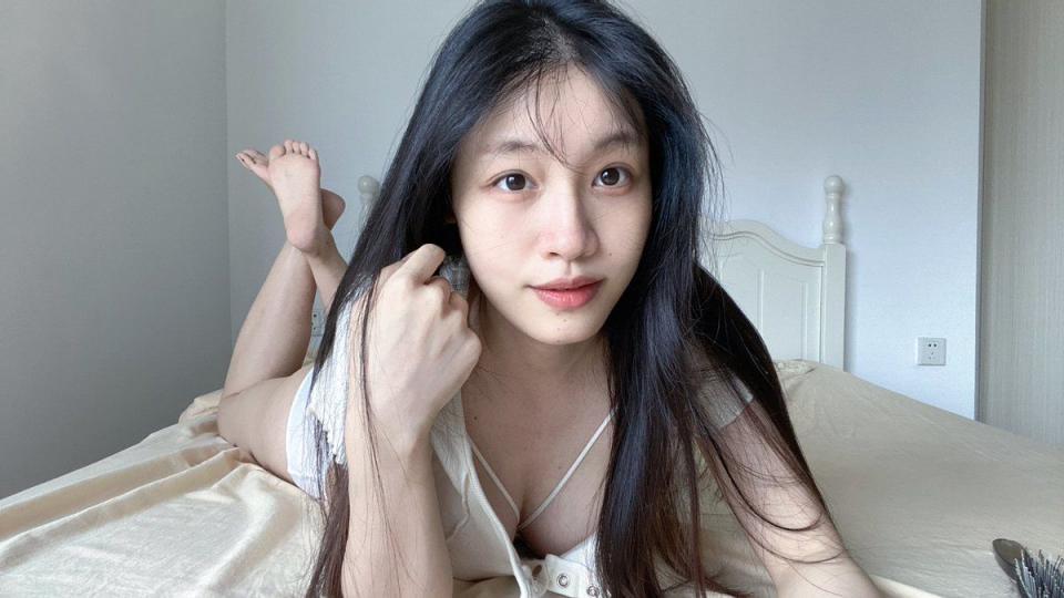 你们爱看的大胸美女