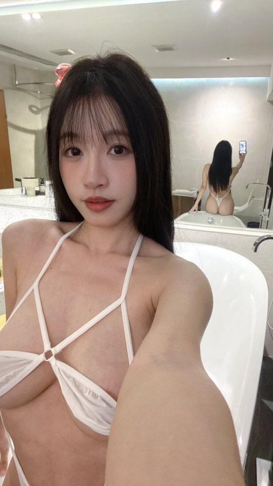 你们爱看的大胸美女