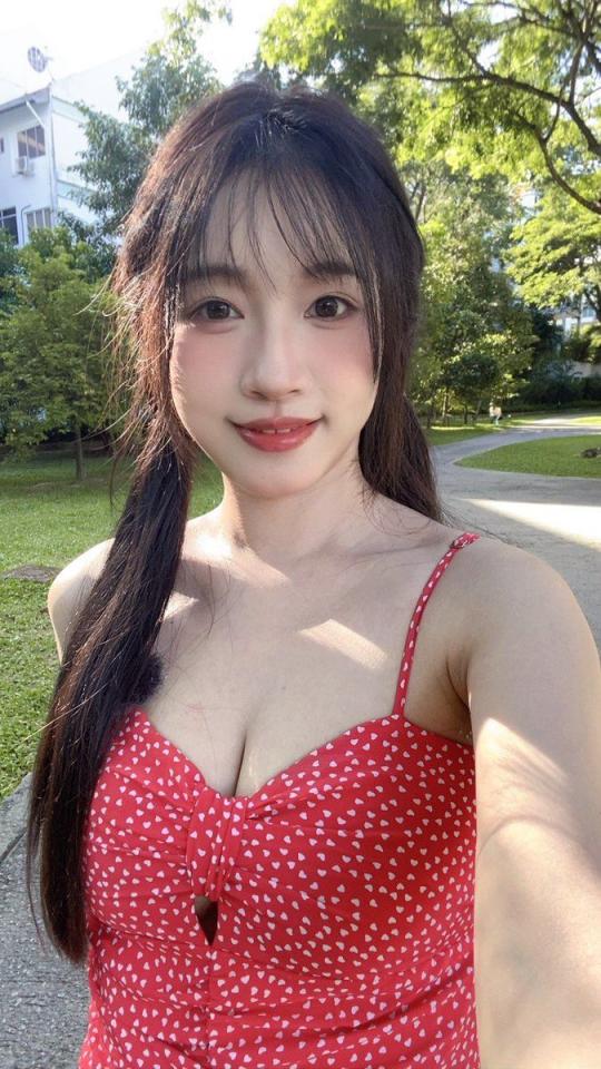 你们爱看的大胸美女