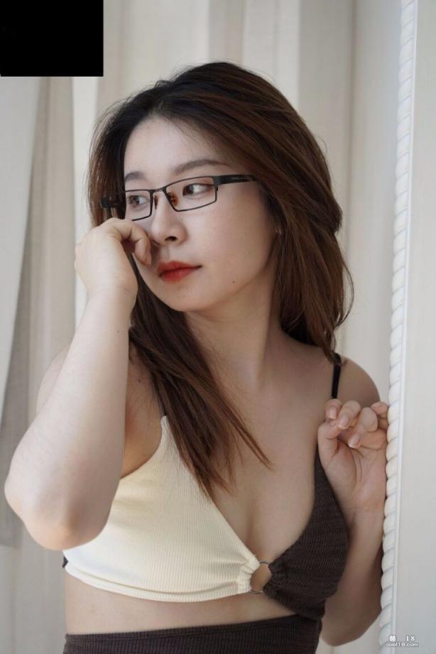 国模曼黎人体私拍