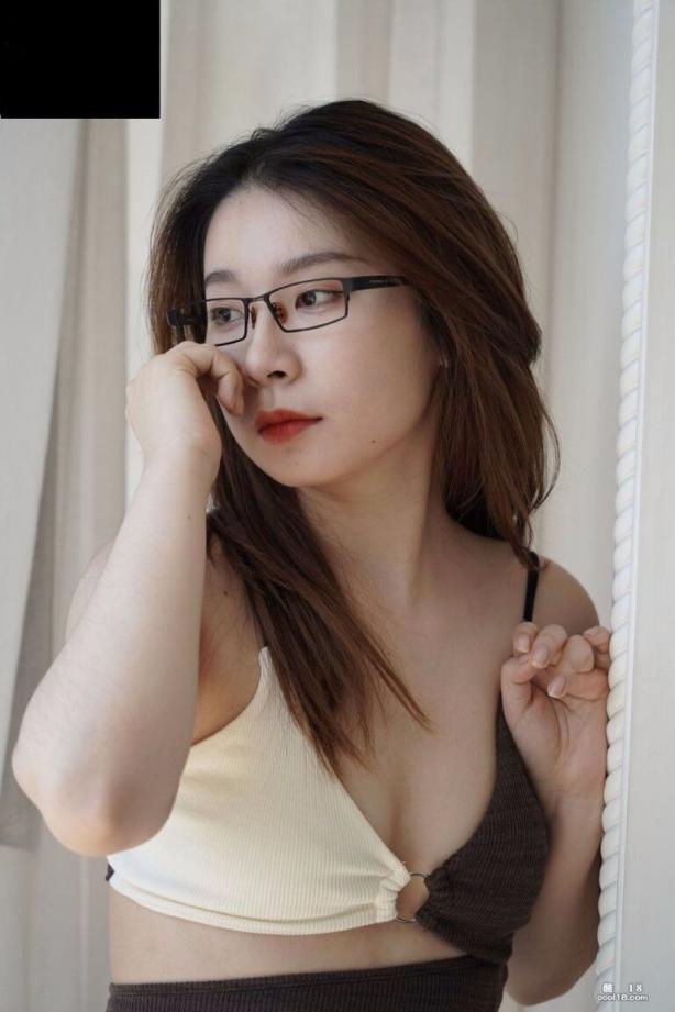 国模曼黎人体私拍