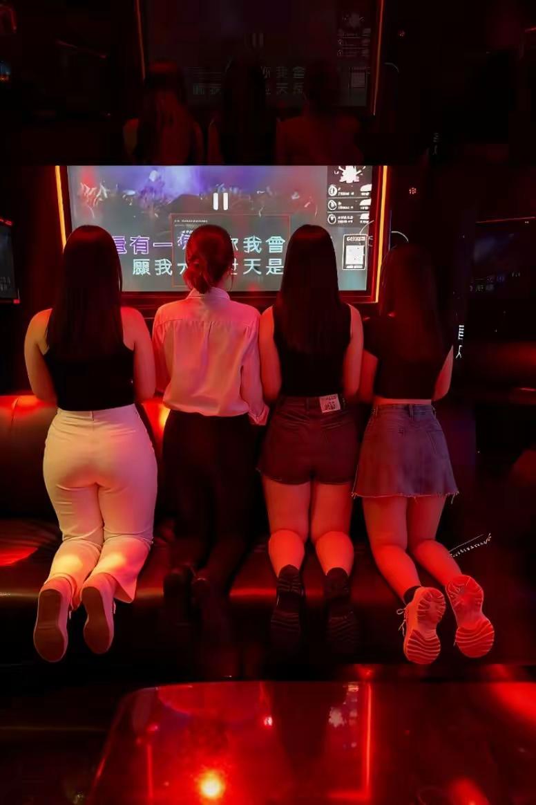 媚眼如丝性感迷人都是情妇的料