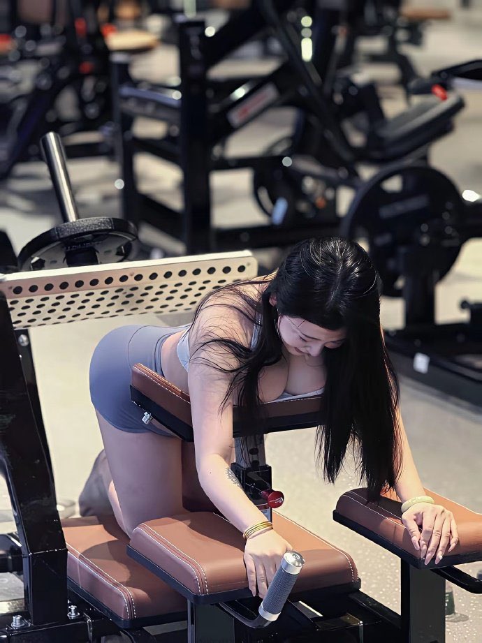 少妇诱惑媚态极致[99P]