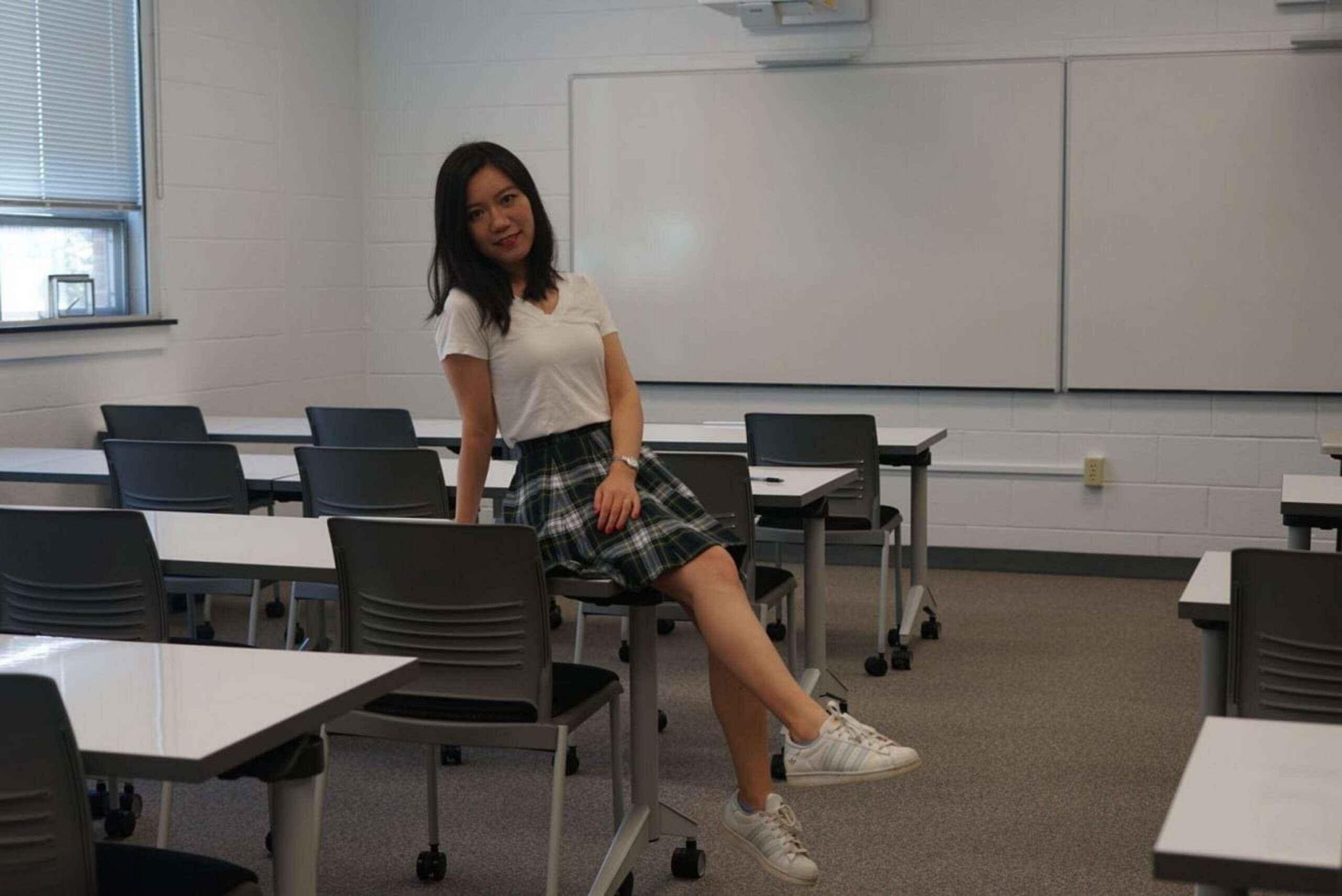 挺骚的少妇[20P]