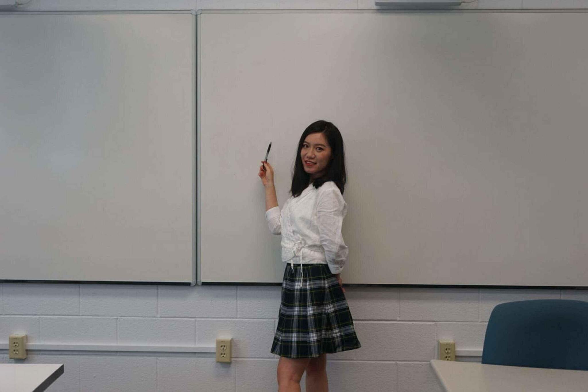 挺骚的少妇[20P]