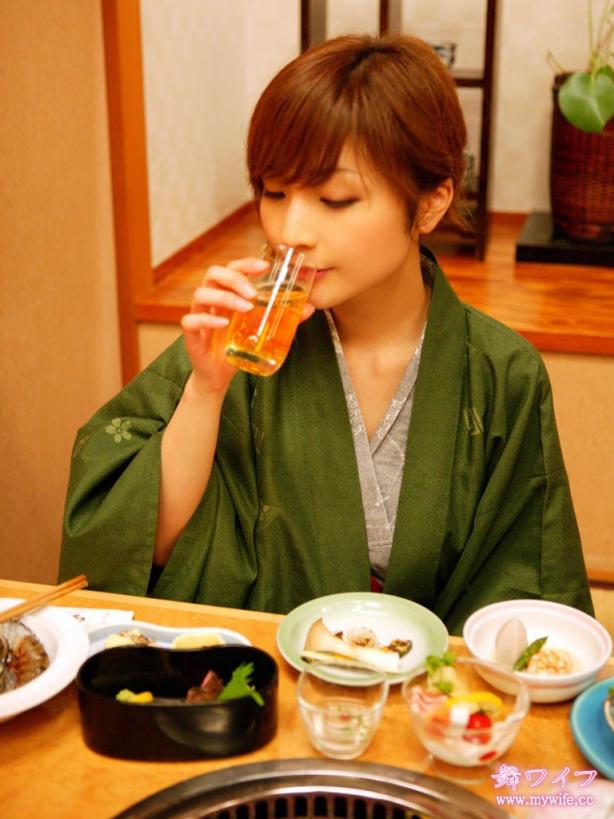 稲森 雪乃 Yukino Inamori 鈴音りおな