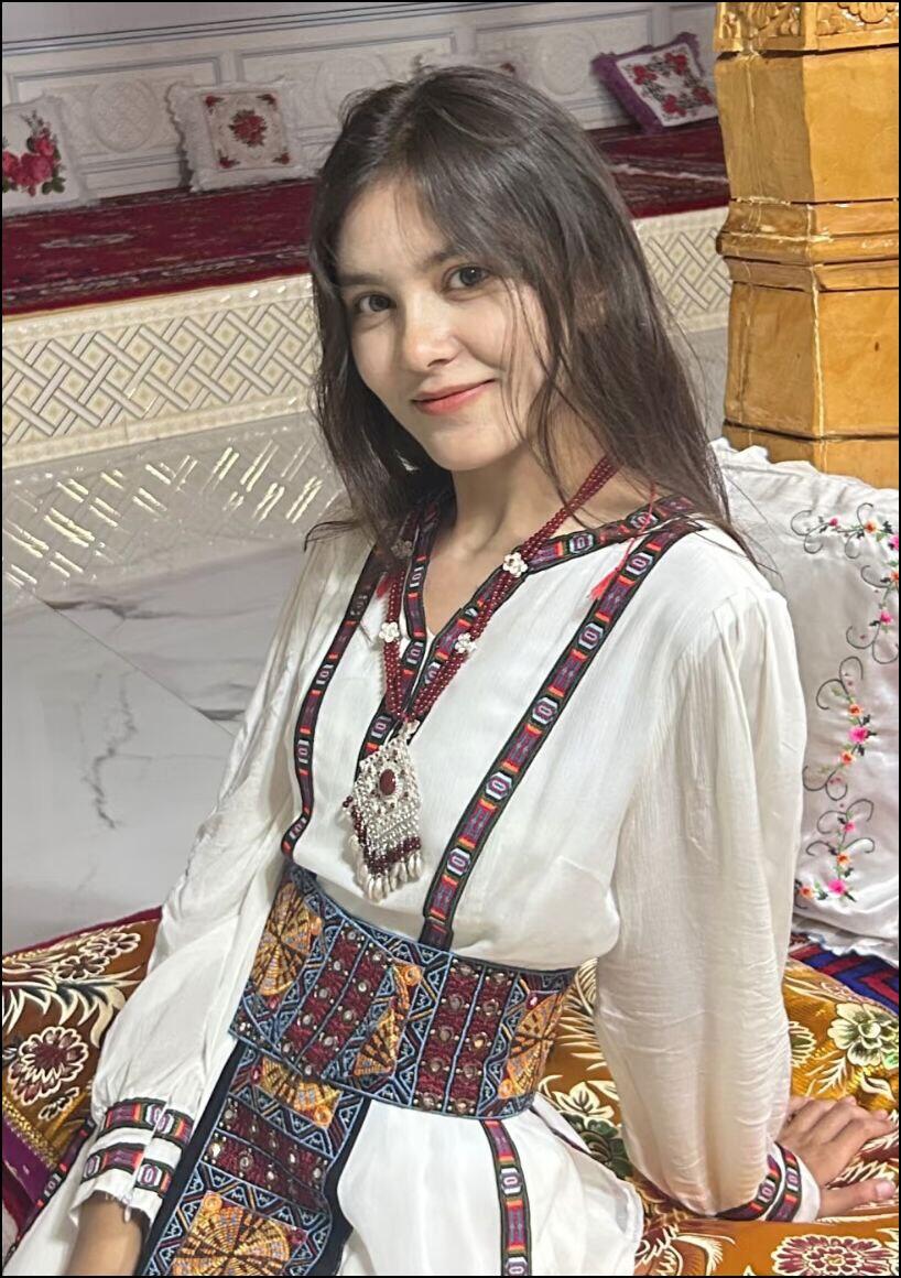 AI自制反差婊 最炫民族风