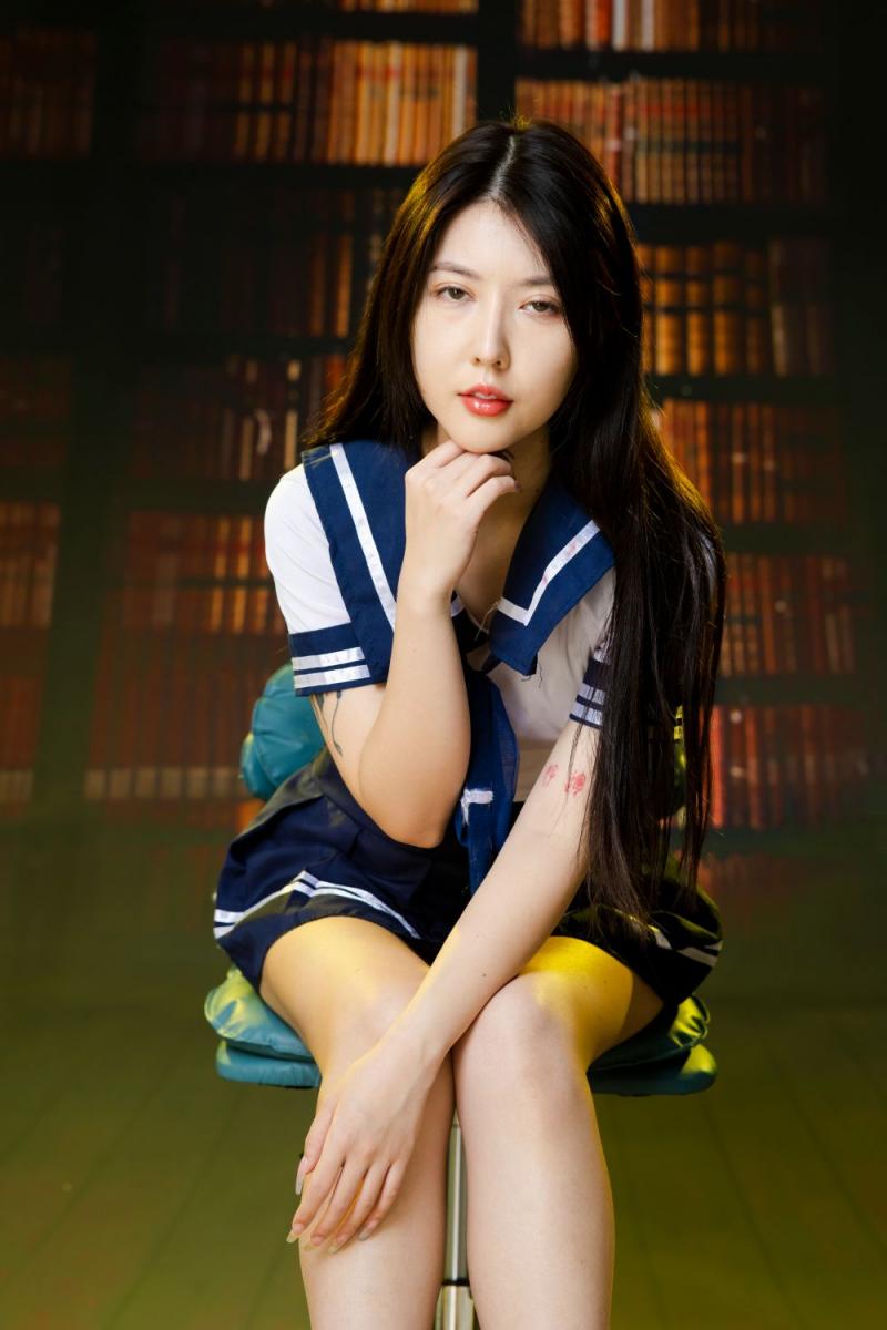 顶级诱人的JK少妇了