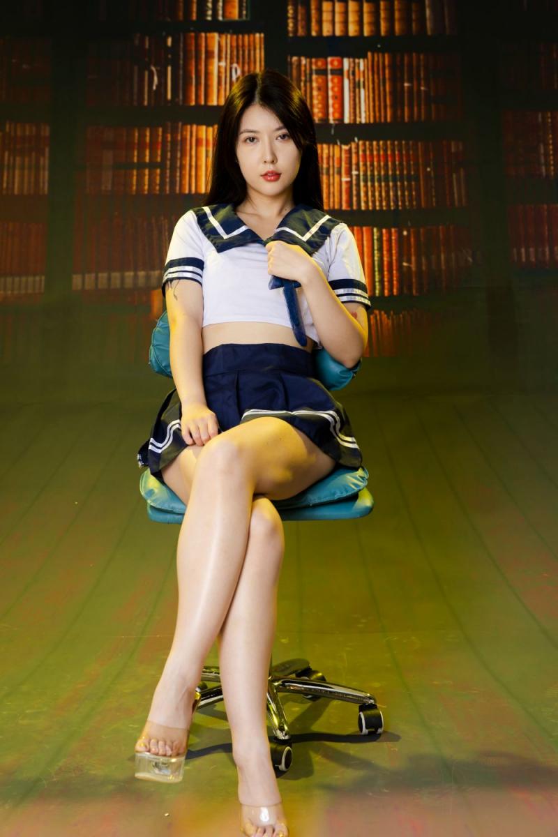 顶级诱人的JK少妇了