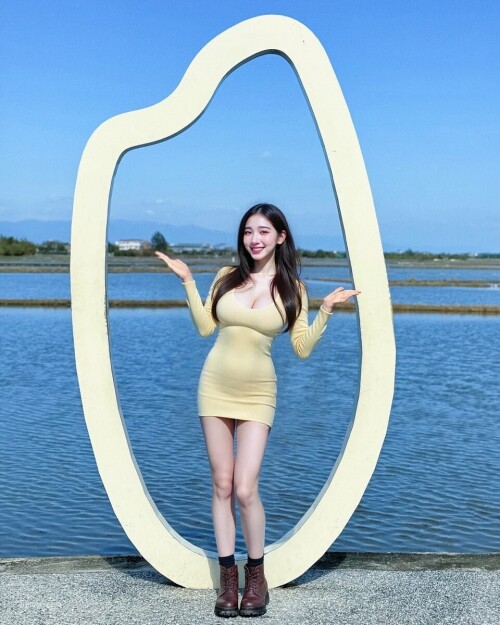 明星级巨乳王小瑾