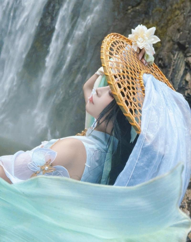 缪尔赛思  素问 佟小雨 cos