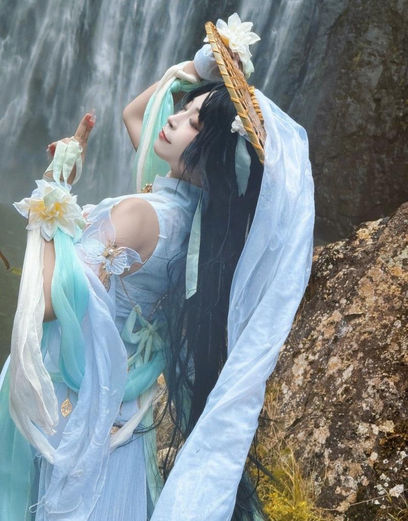 缪尔赛思  素问 佟小雨 cos