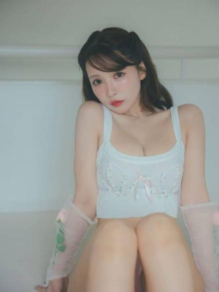 三上悠亚  [20P]