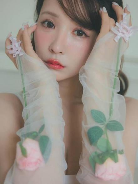 三上悠亚  [20P]