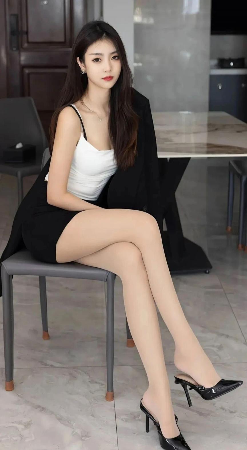 细腰美腿，身材太棒了