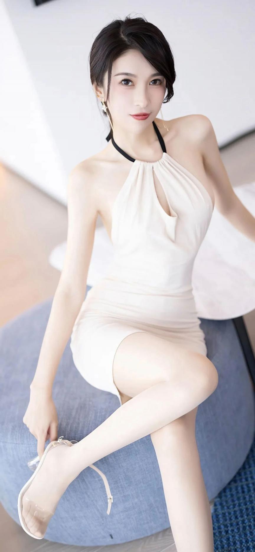 纤腰翘臀，满屏大长腿[52P]