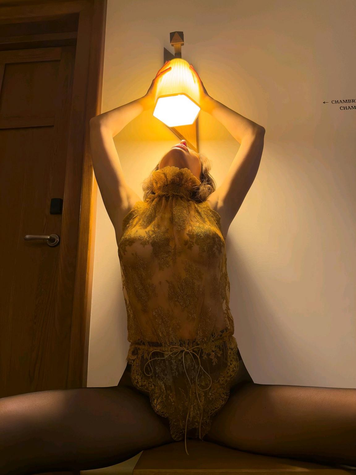 元宵佳节，领一个妹子回家，一起搓汤圆