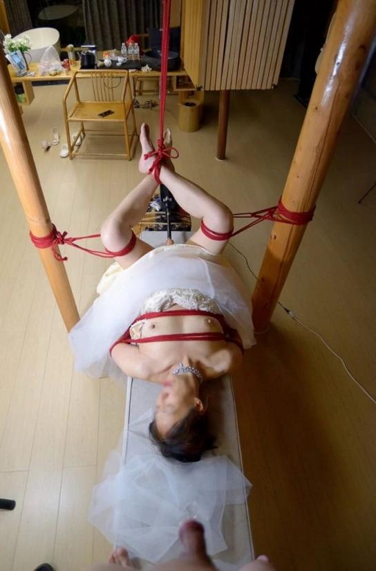 风骚的新娘 [20P]