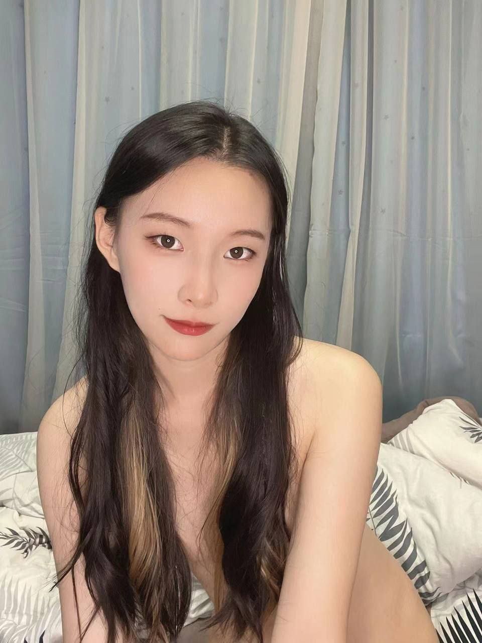 性感美女很风骚 [20P]