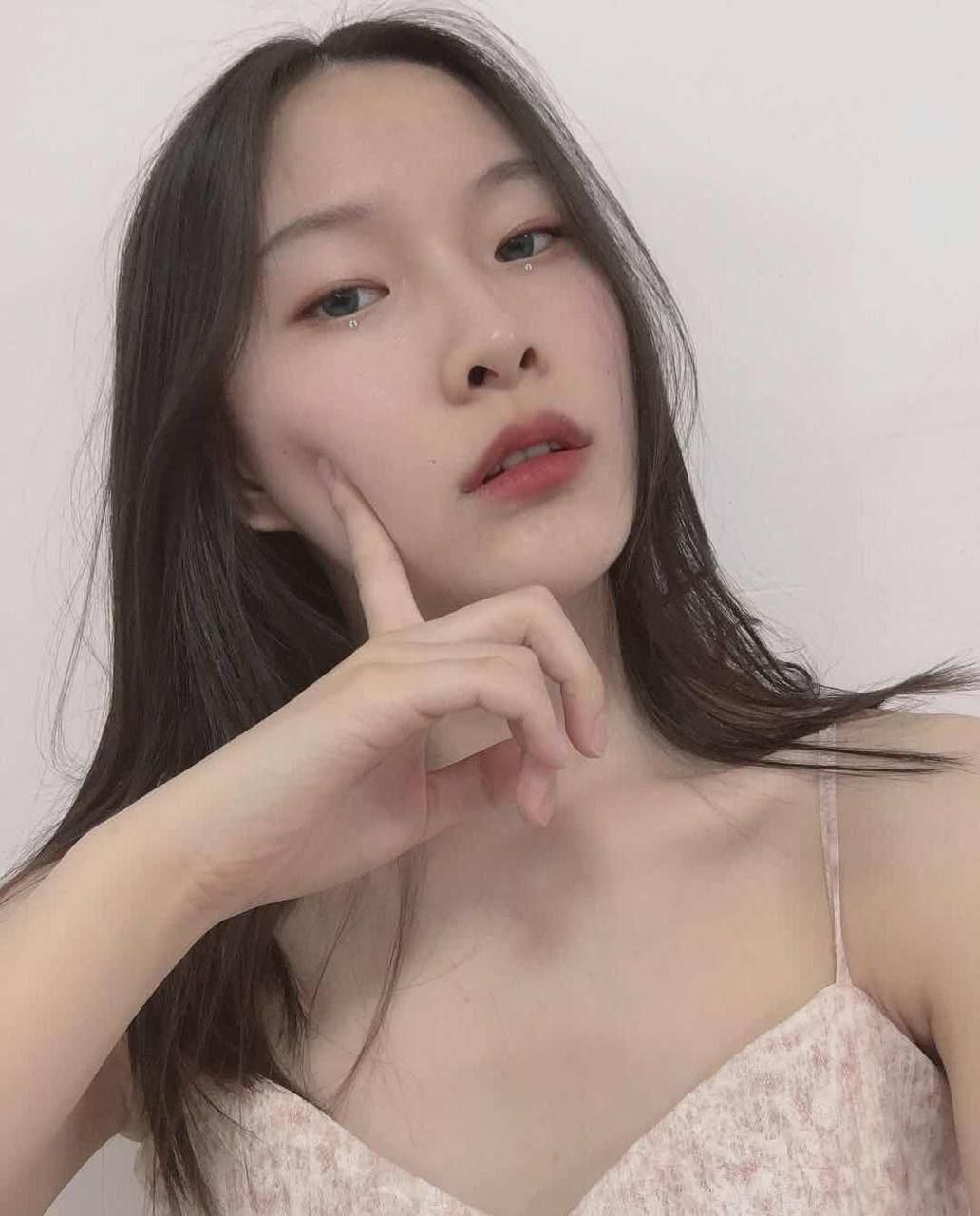 性感美女很风骚 [20P]