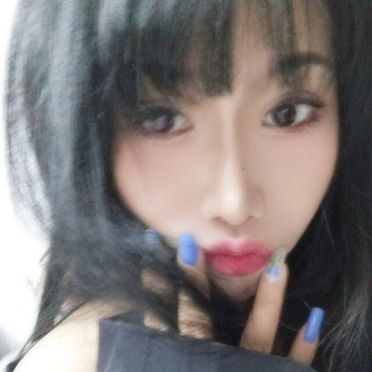 端庄的风骚少妇