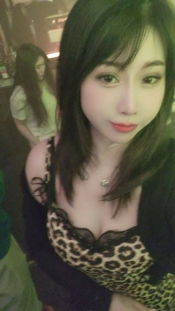端庄的风骚少妇