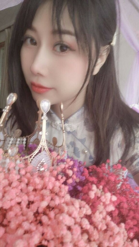端庄的风骚少妇