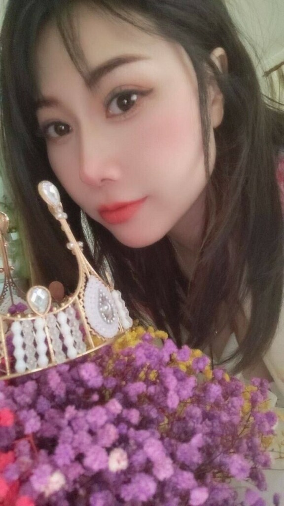 端庄的风骚少妇