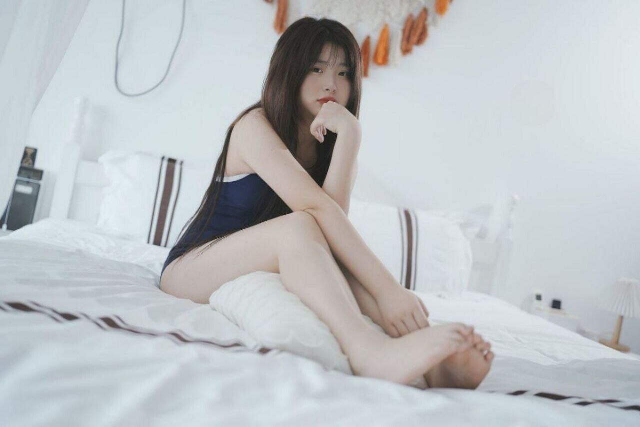 露脸萝莉反差福利姬