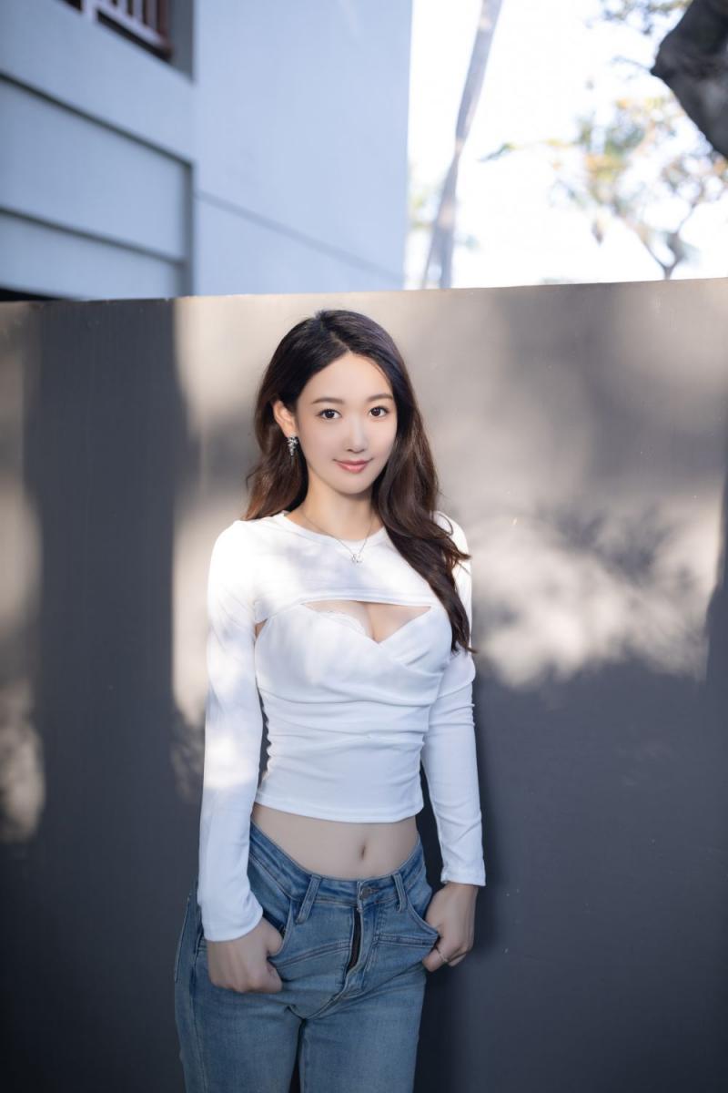 顶级的牛仔裤美妞