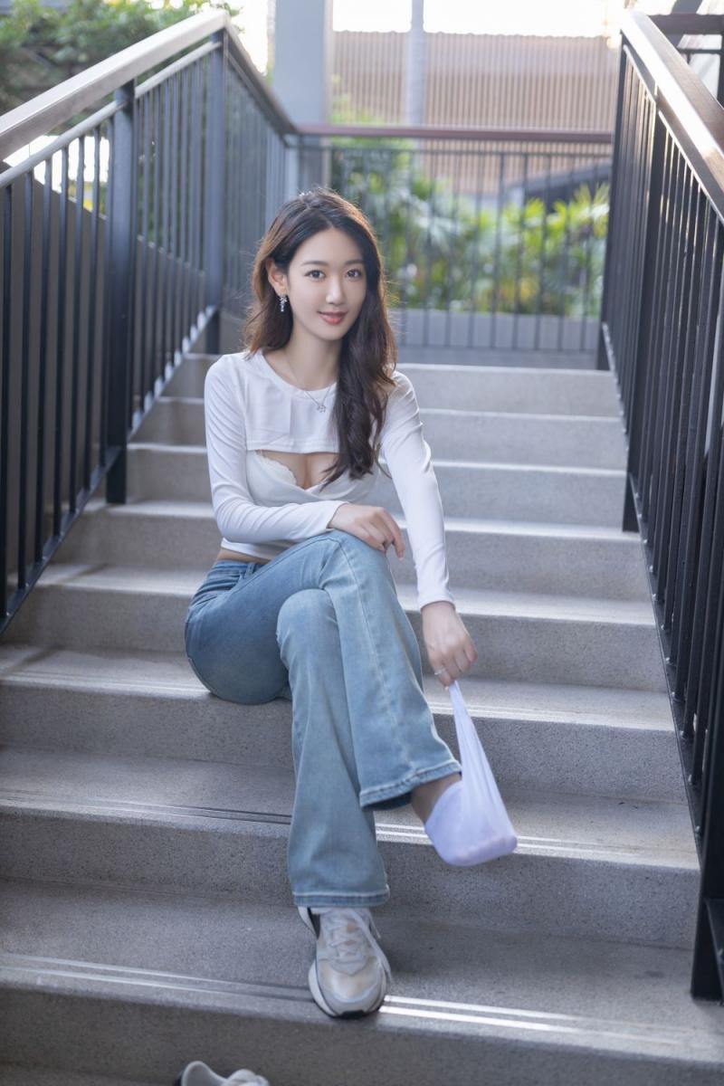 顶级的牛仔裤美妞