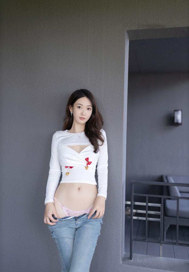 顶级的牛仔裤美妞