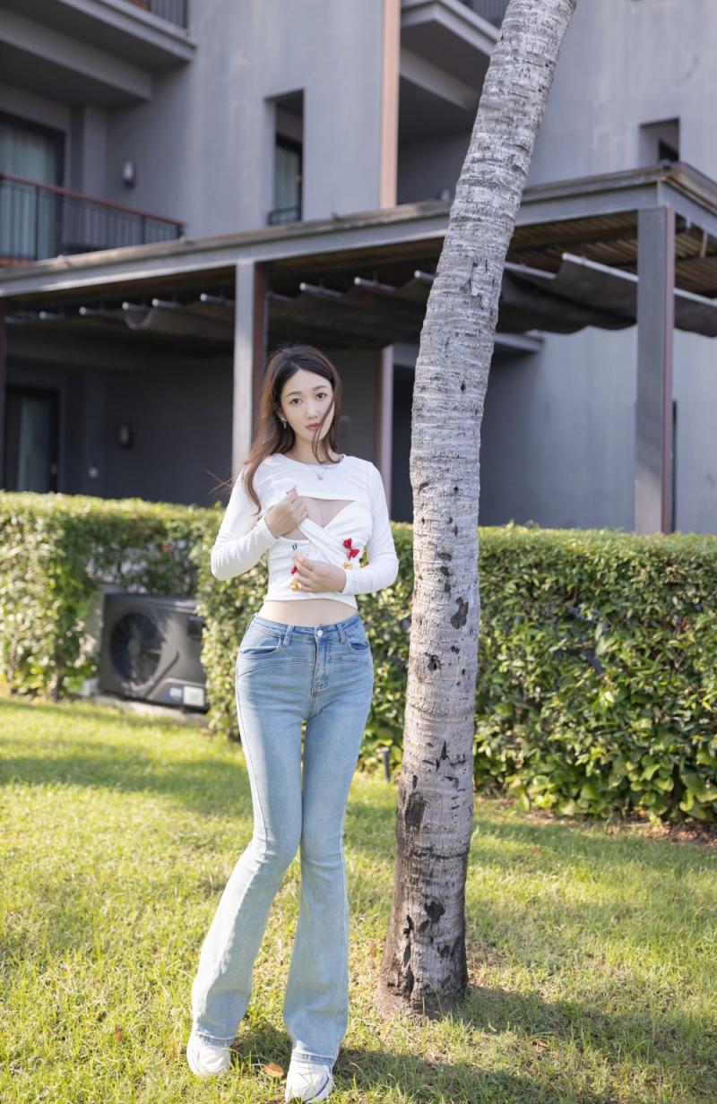 顶级的牛仔裤美妞