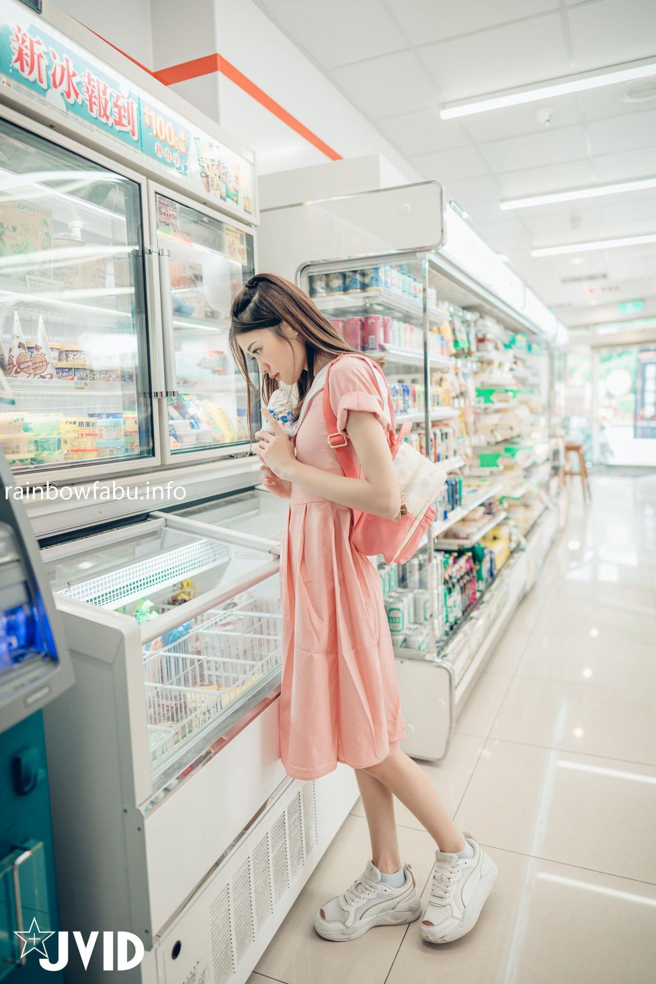 妍妍Angel，少女的户外时光