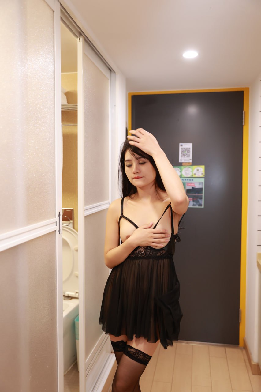 黑色性感内衣
