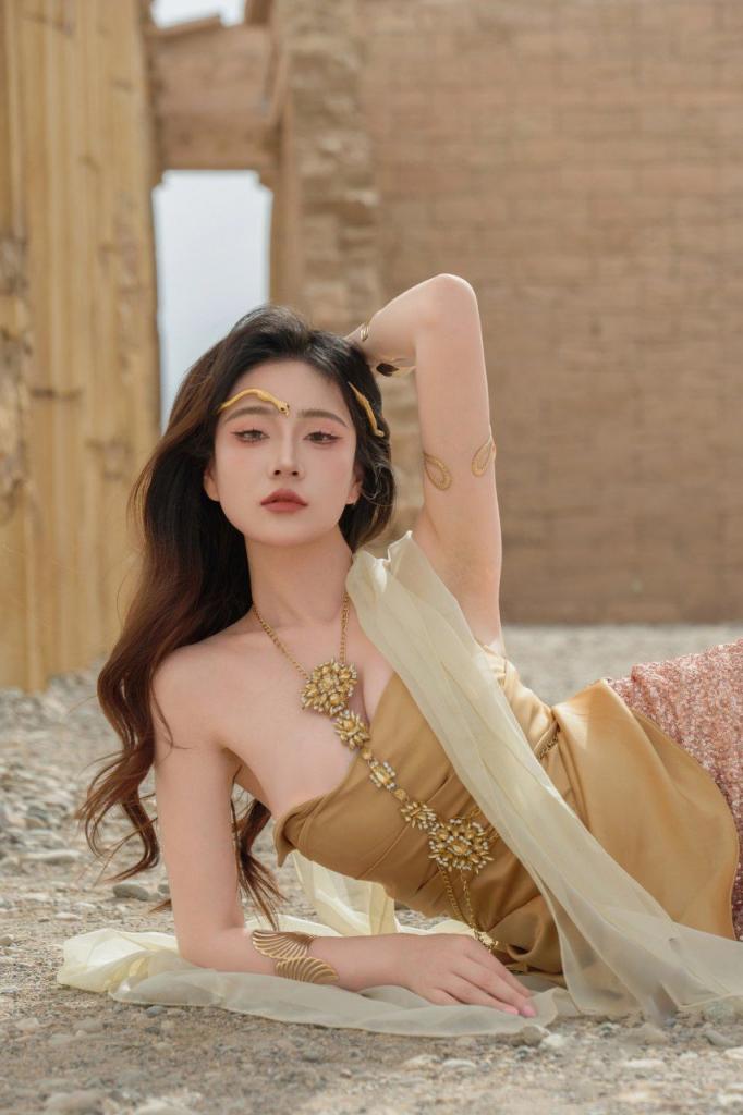 废墟，黄沙美人古希腊风