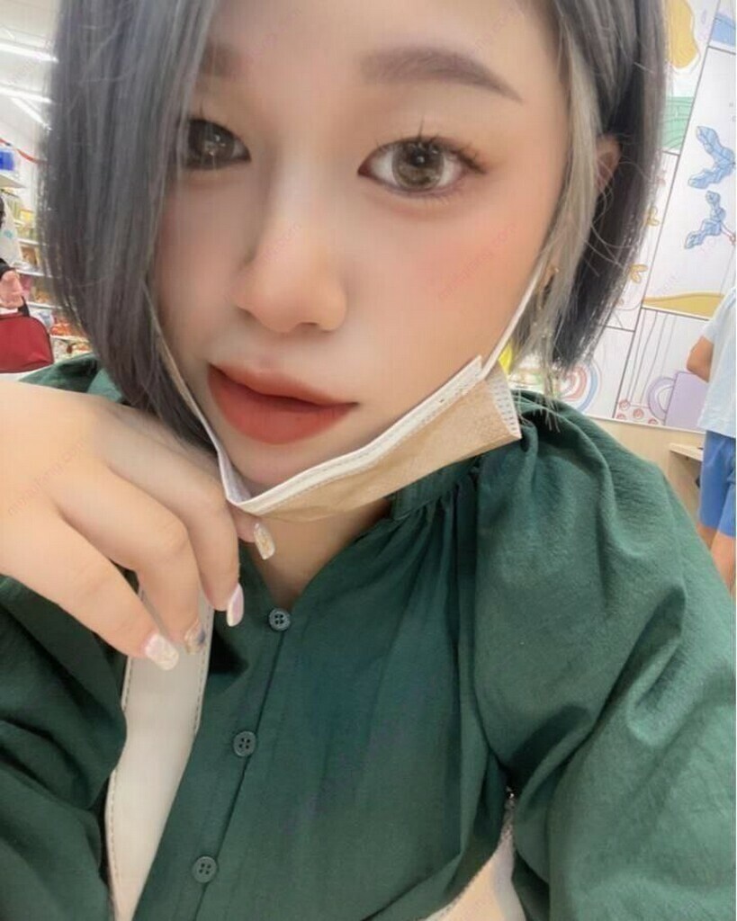 人妻少妇自拍_短发淫纹母狗